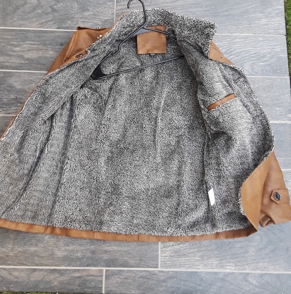 Man's Jacket - Picture 3 of 4